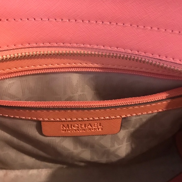 Michael Kors Selma Medium Studded Saffiano - Picture 2 of 5